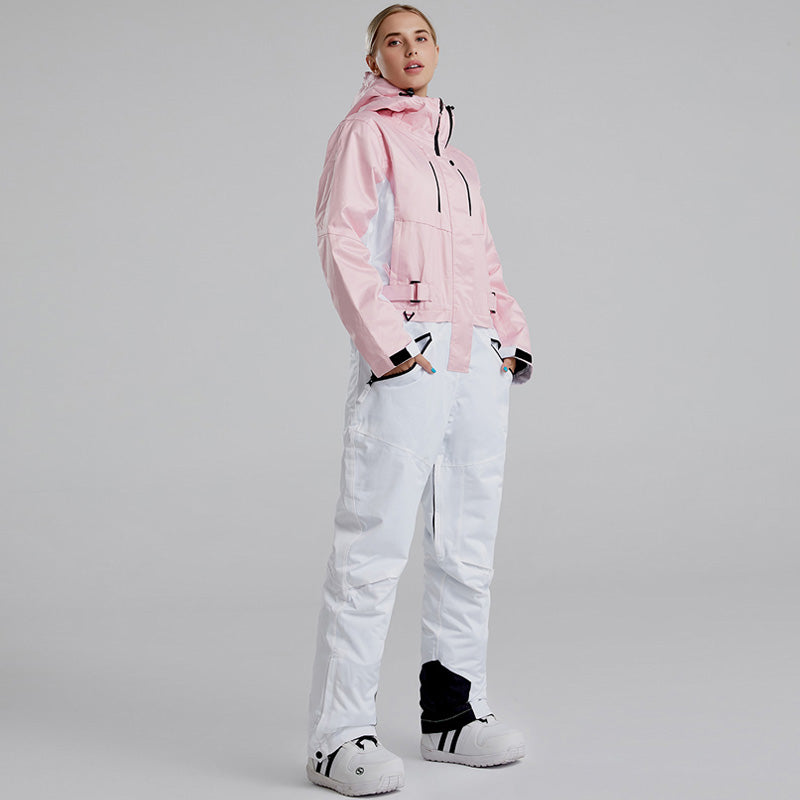 Les Odettes women's one-piece winter snowboard ski snowsuit with a practical and stylish design, suitable for cold weather outdoor activities.
