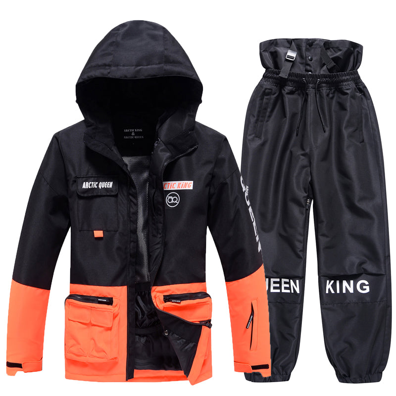 Men's Arctic King winter snowboard suit by Les Odettes, featuring a snow jacket and pants set designed for winter sports.