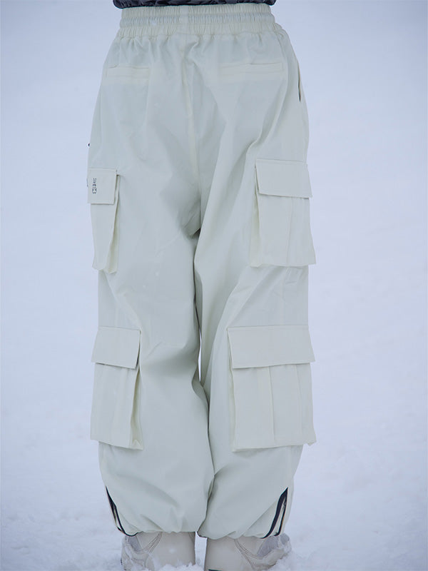 Men's Les Odettes Rabbit Snow Prime cargo snowboard pants with baggy fit, designed for winter snowboarding and cold weather.