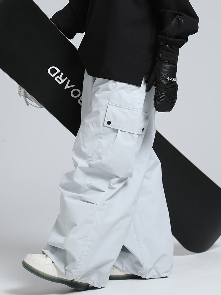 Men's Gsou Snow Mountain Chill freestyle baggy snowboard pants in black with adjustable waist and reinforced knees.