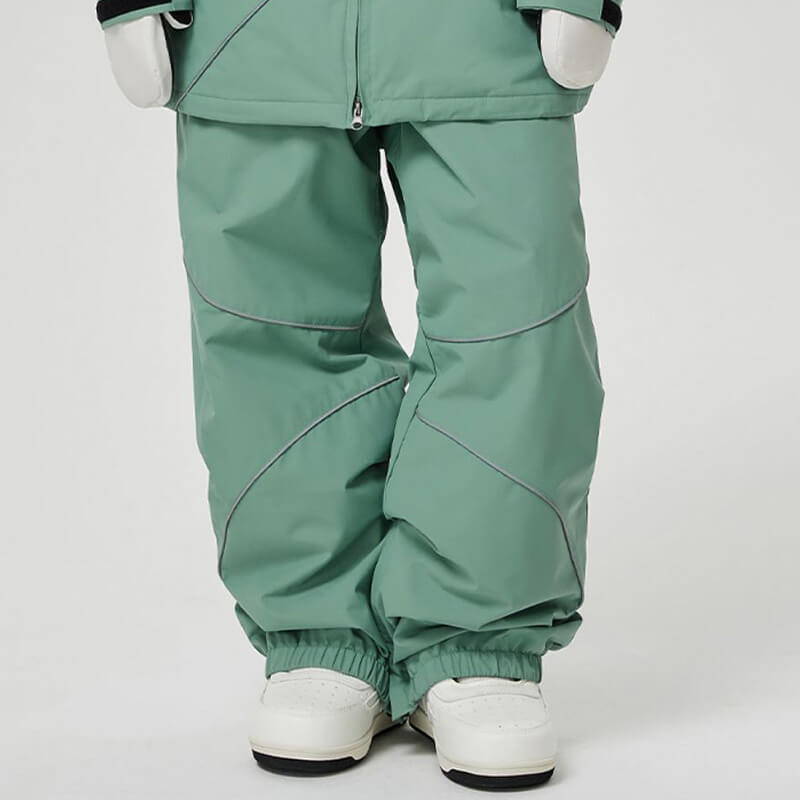Men's ASHGREEN Winter Peak IcePro snowboard pants in black, featuring waterproof fabric, insulated design, and adjustable waistband.