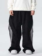 Men's Searipe unisex oversized fleece chilltech snow pants by Les Odettes, featuring baggy fit and winter-ready fleece material.