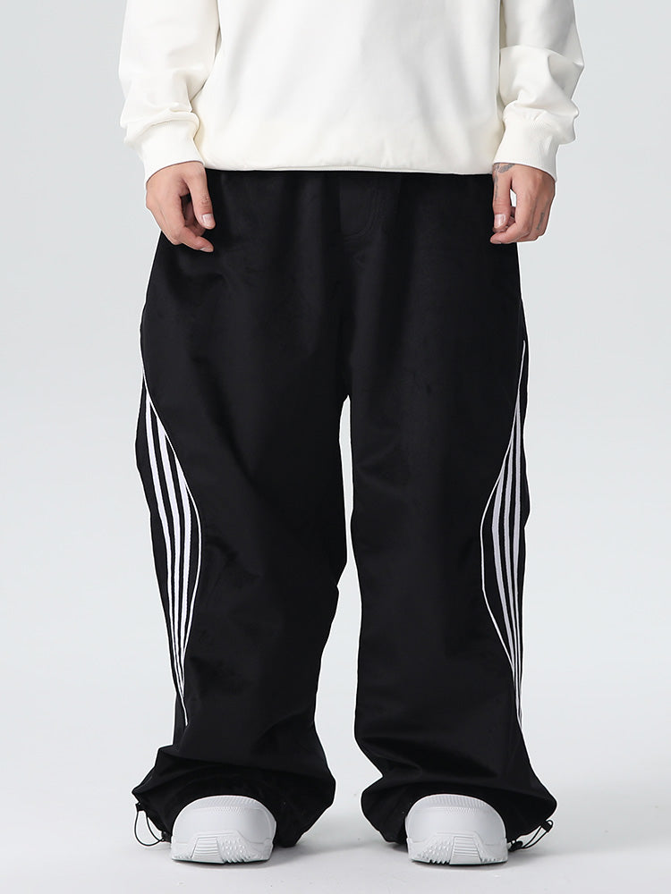 Men's Searipe unisex oversized fleece chilltech snow pants by Les Odettes, featuring baggy fit and winter-ready fleece material.
