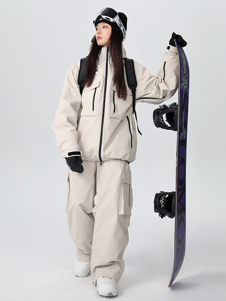 Men's Les Odettes Searipe durable mountain snow suit with waterproof fabric and multiple pockets for all-season snowboarding activities.