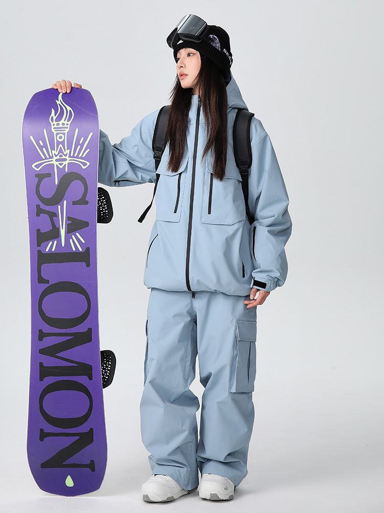 Men's Searipe Durable Mountain Pro snowboard suit by Les Odettes, featuring waterproof fabric and insulated design for winter mountain activities.