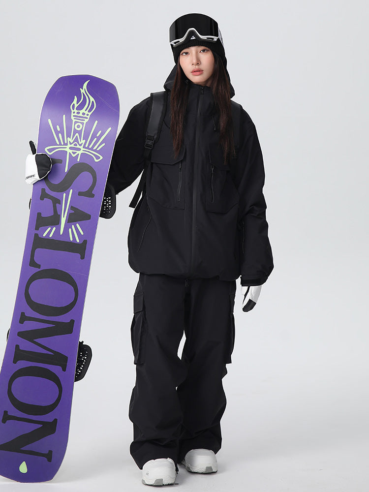 Women's Searipe durable mountain snowboard suit by Les Odettes, designed for all-weather snowboarding and winter mountain activities.