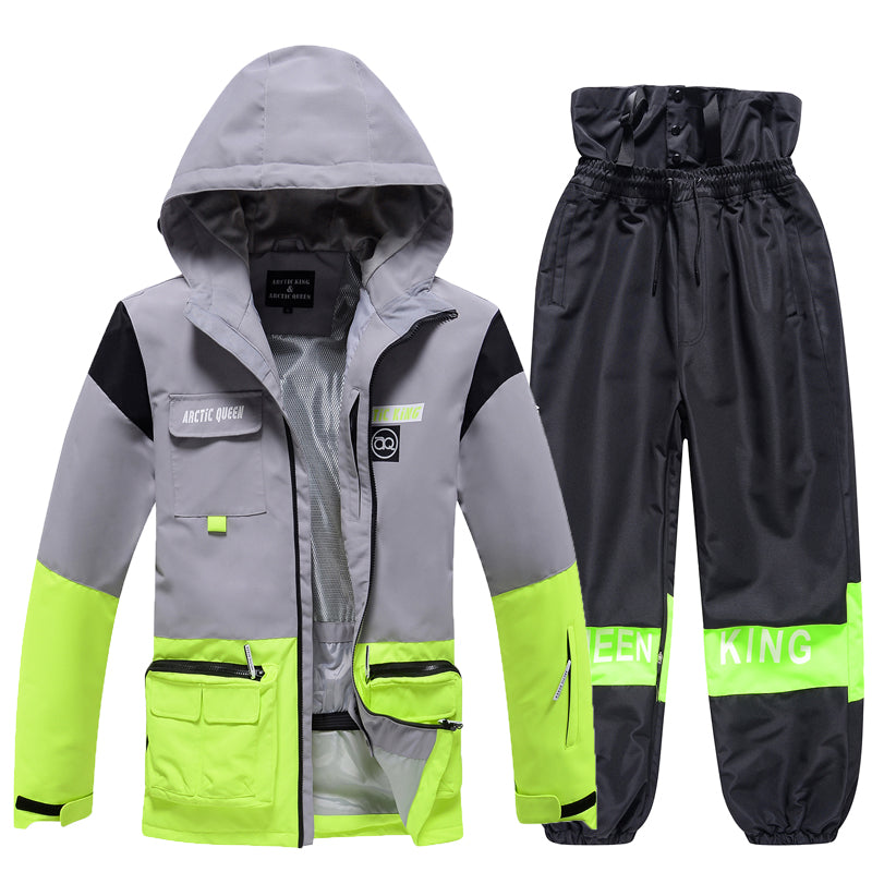 Men's Arctic King winter sport snowboard suit by Les Odettes, featuring a snow jacket and pants set for men's freestyle snowboarding.