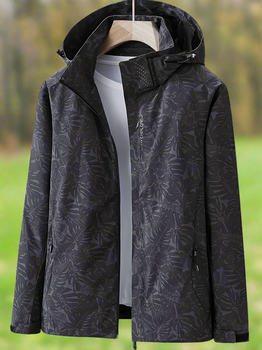 Les Odettes Leslie™ women’s waterproof summer jacket, lightweight veste with hood, ideal for rainy weather.