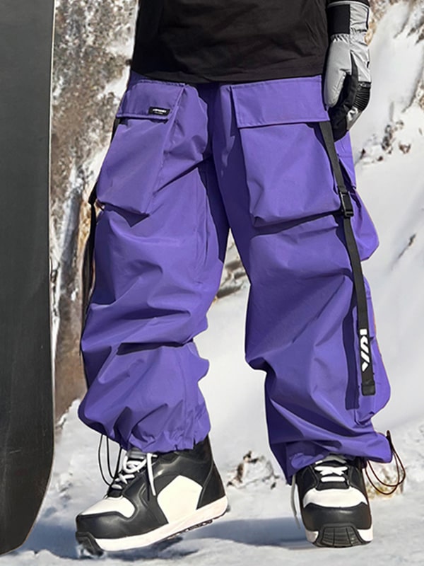 Men's snow pants by Les Odettes, Keep Money Mountain Chill Baggy style, showing black, relaxed fit, and winter-ready design.