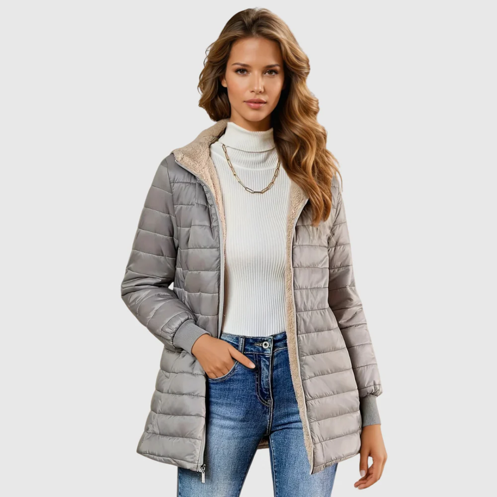 Les Odettes Geraldine™ Sherpa-lined winter coat with cozy fleece interior and stylish outer shell on a mannequin.