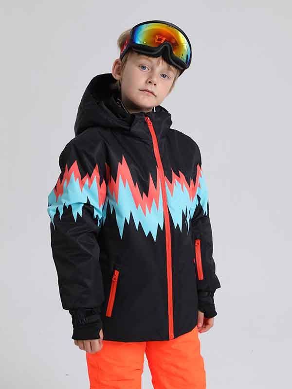 Boy and girl wearing Les Odettes Phibee Lightning Duck Down snow jackets, kids' winter snow jackets with colorful patterns and hoods.