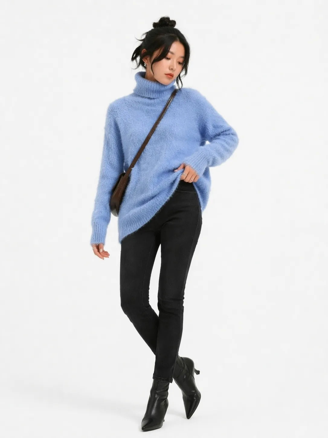 Women’s Mohair Turtleneck Sweater – Warm & Relaxed Fit