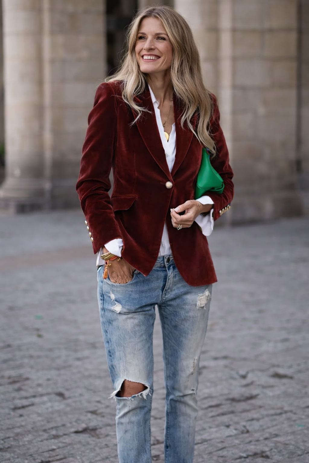 Elegant velvet blazer from Les Odettes' Carole collection, shown in a rich, deep color with tailored fit and sophisticated style.
