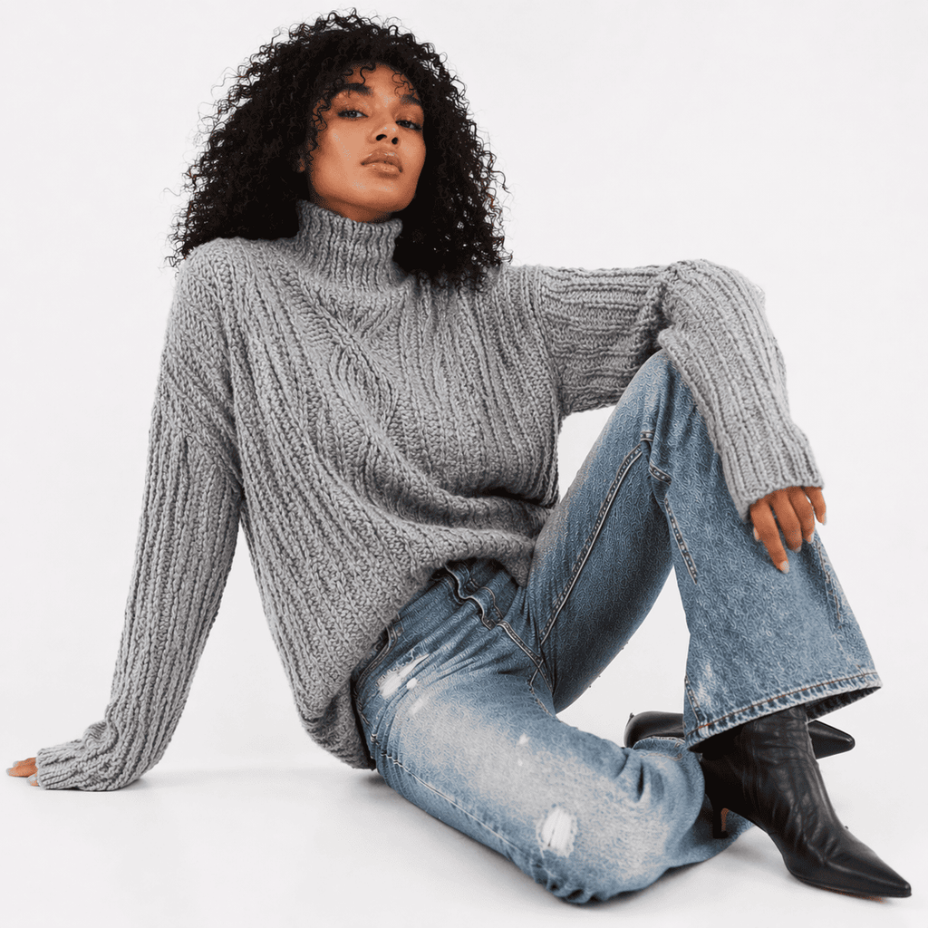 Elegant Women’s Knit Sweater – Classic Round Neck Style