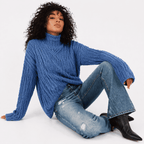 Elegant Women’s Knit Sweater – Classic Round Neck Style