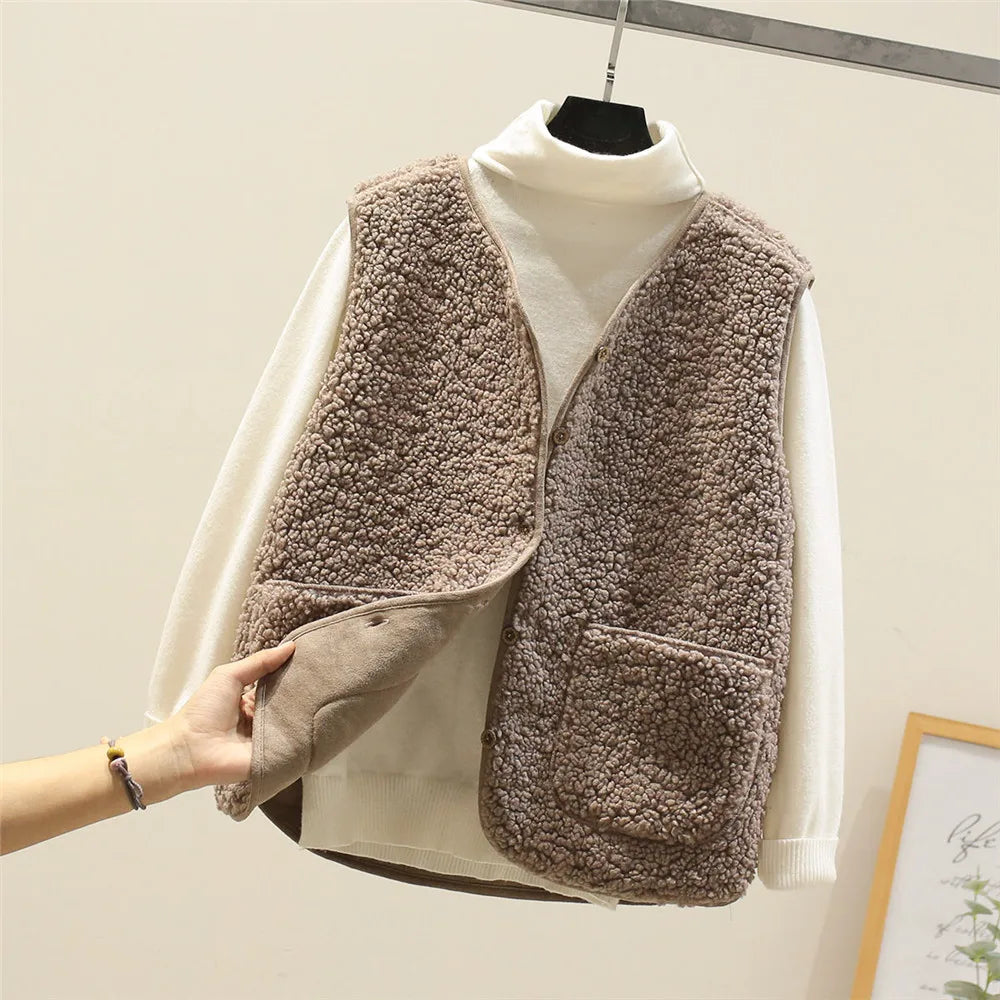 Faye wearing the Les Odettes Celeste™ soft comfort vest, lightweight vest with a cozy fit and smooth fabric, front view