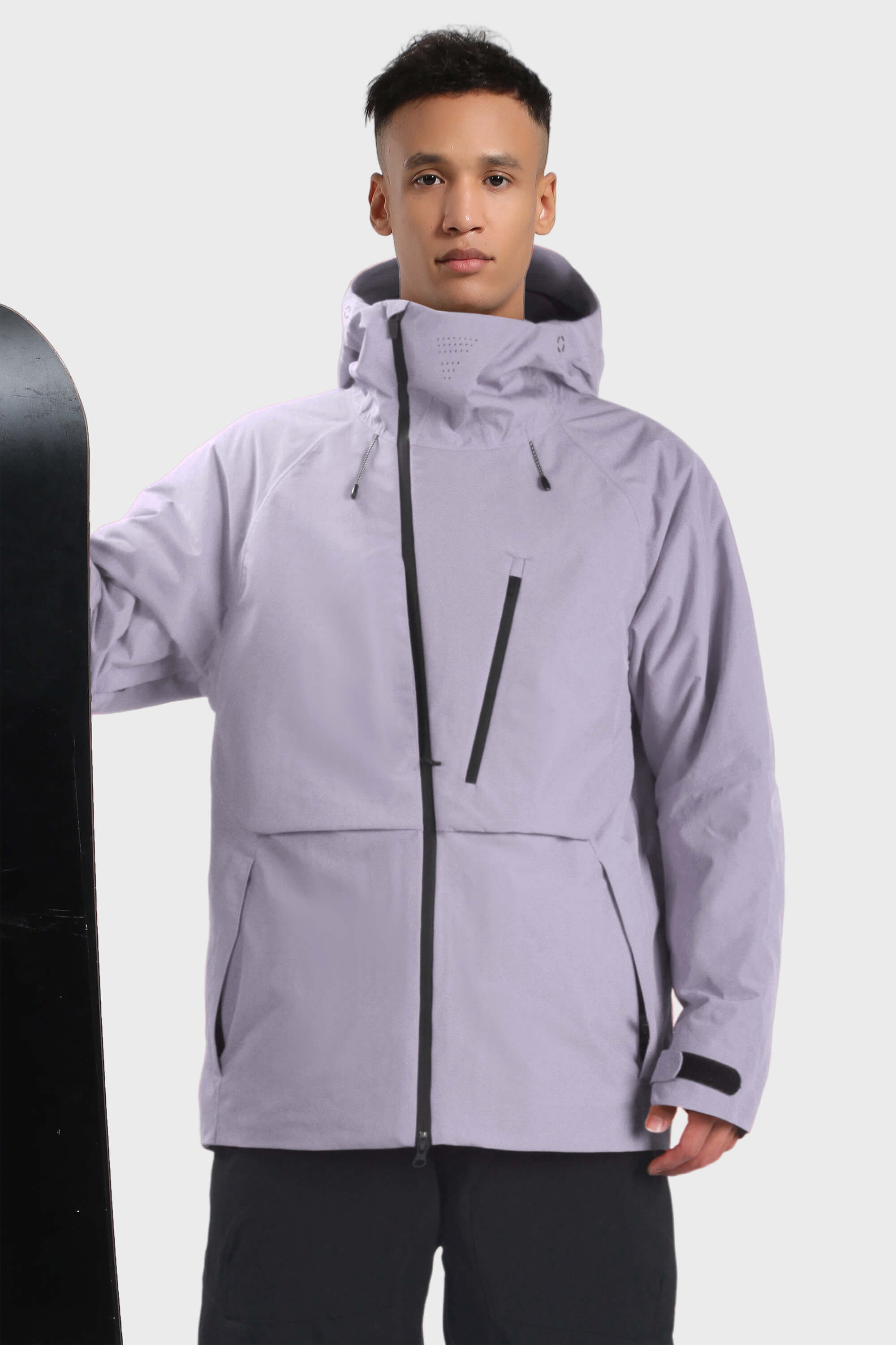 Men's camouflage snow jacket by Les Odettes with face venting, multiple pockets, and waterproof design for winter outdoor activities.