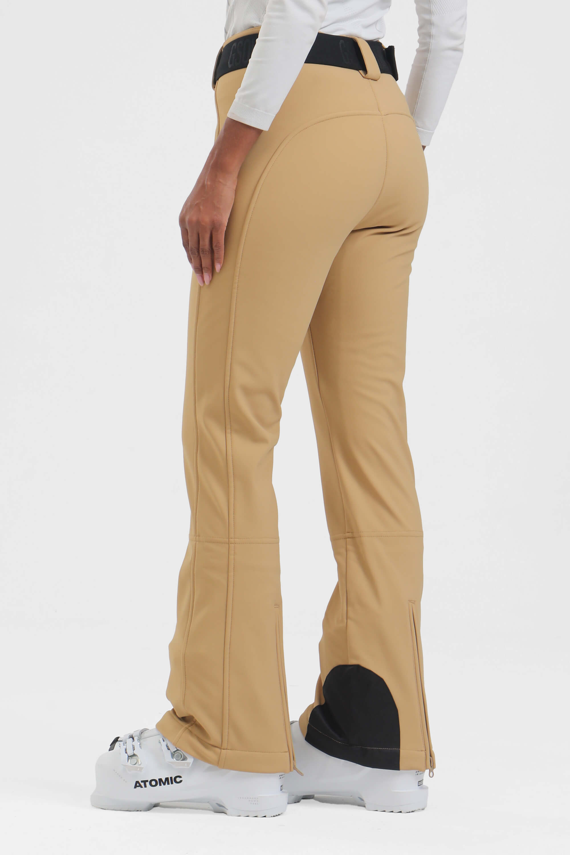Women's black fleece-lined ski pants by Les Odettes, slim fit with wearable design and ski-ready warmth.