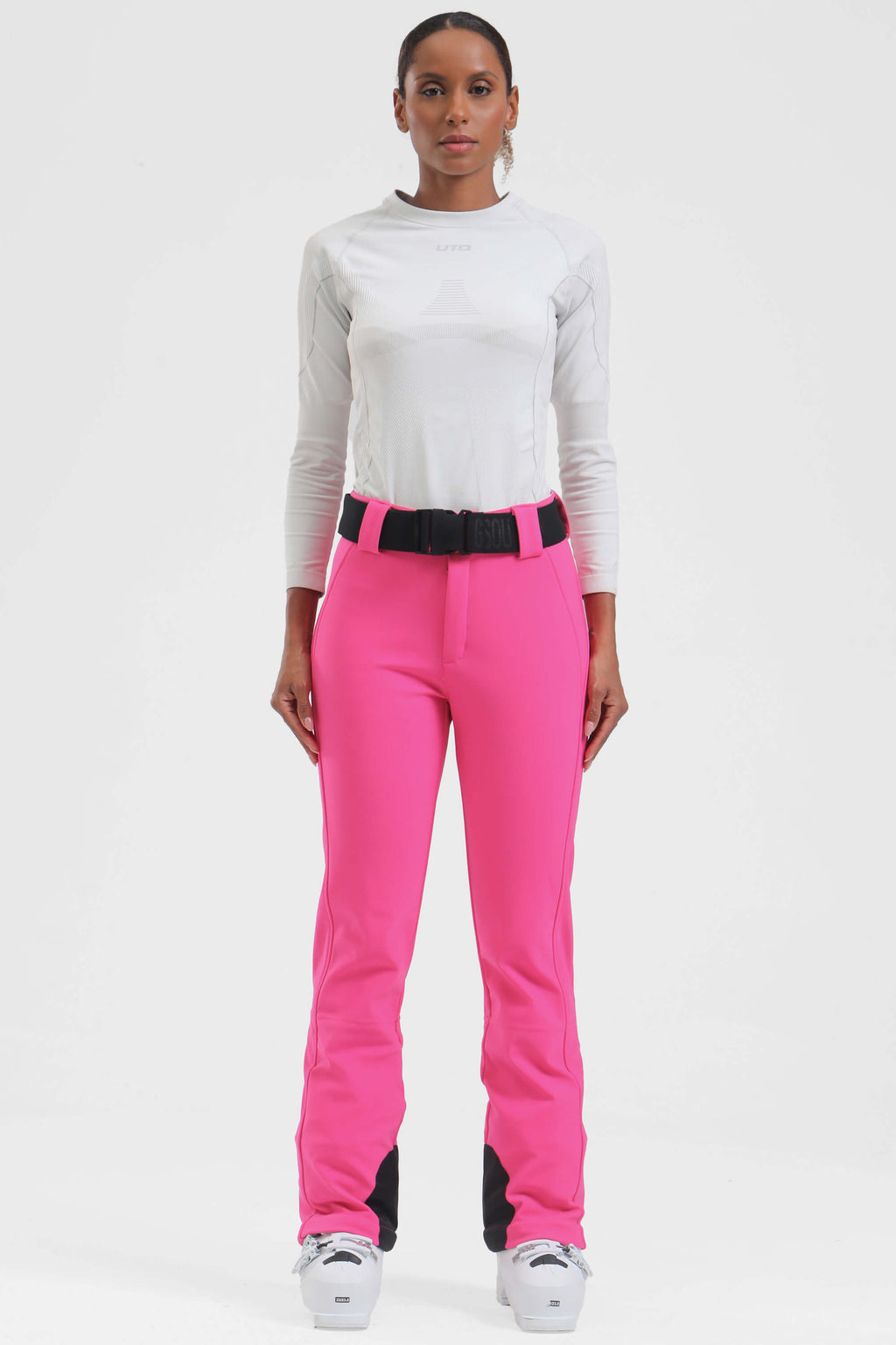 Women’s black wearable slim fit fleece-lined ski pants by Les Odettes, showing the close-up of the fitted waistband and fleece interior.