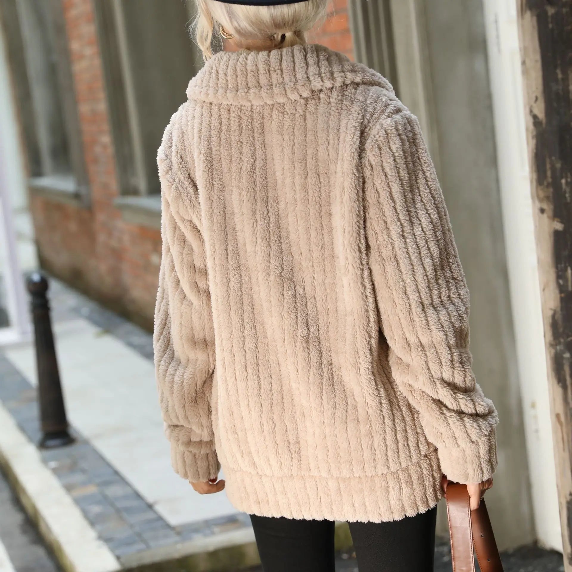 Elegant Les Odettes Ava™ jacket in soft fabric with tailored fit and stylish lapel, displayed on a neutral background.