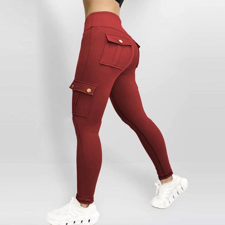 Women’s slim fit tailored trousers by Les Odettes featuring a structured design and classic cut, shown in a neutral fabric.