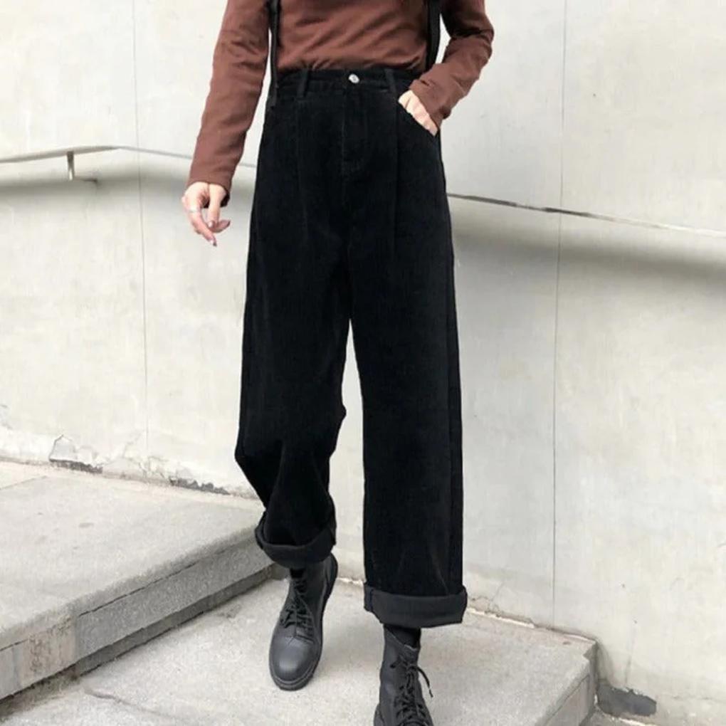 Women’s High Waisted Tailored Trousers with Pleated Front and Structured Fit