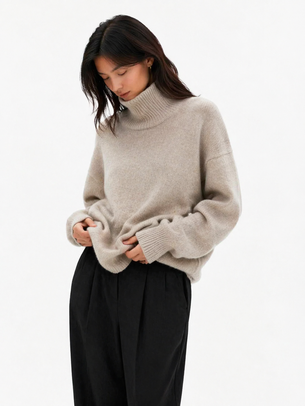 Women’s Oversized High-Neck Knit Sweater – Relaxed Winter Layer
