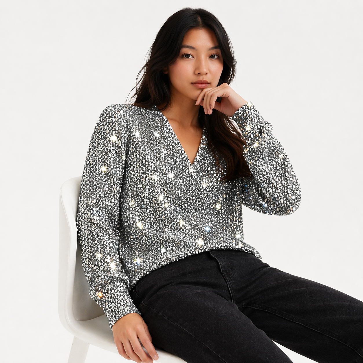 Women’s V-Neck Sequin Knit Sweater – Festive Pullover