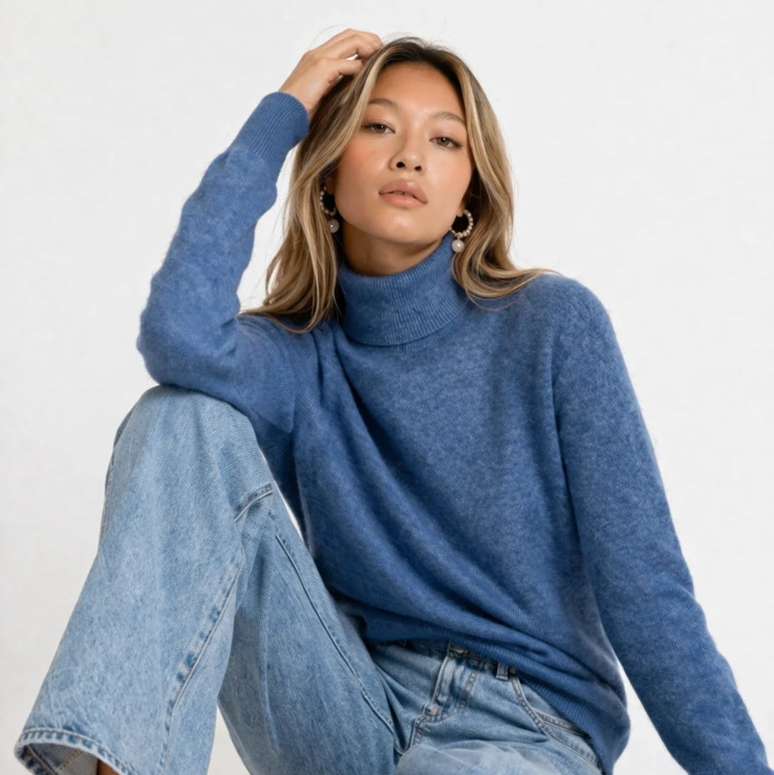 Women’s Fine-Knit Turtleneck Sweater – Slim Hip-Length Fit