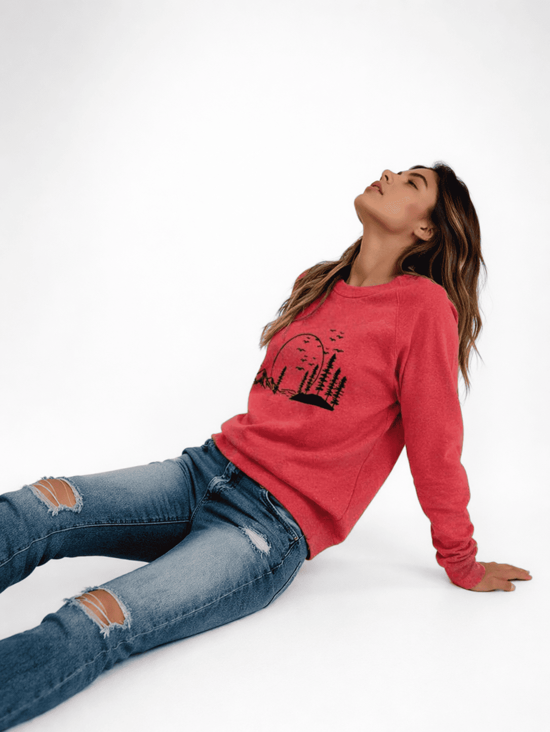 Women’s Round Neck Lightweight Sweater – Nature-Inspired Design