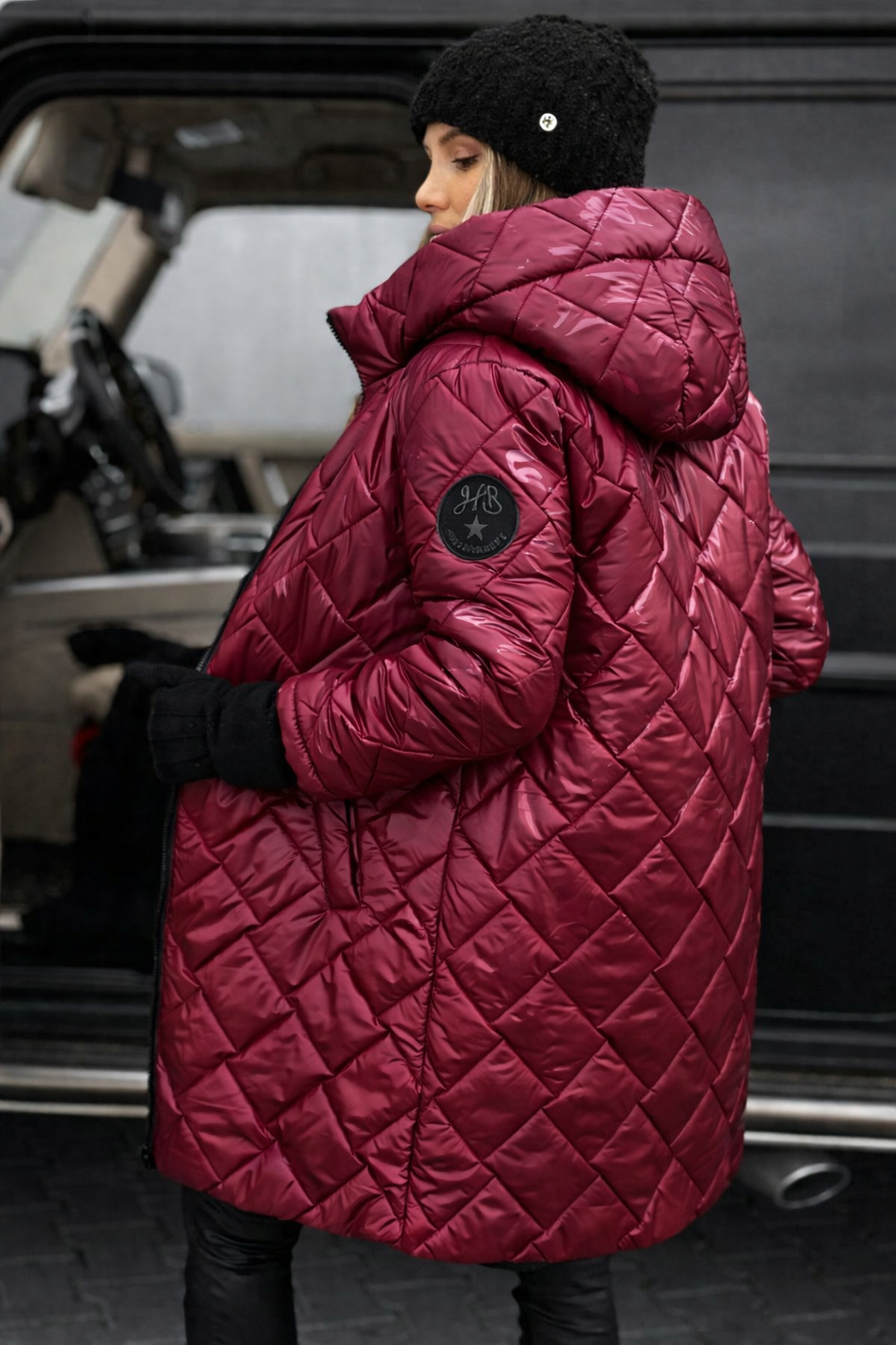 Les Odettes Riley™ quilted coat with a soft, padded design and stylish collar, perfect for cold weather.