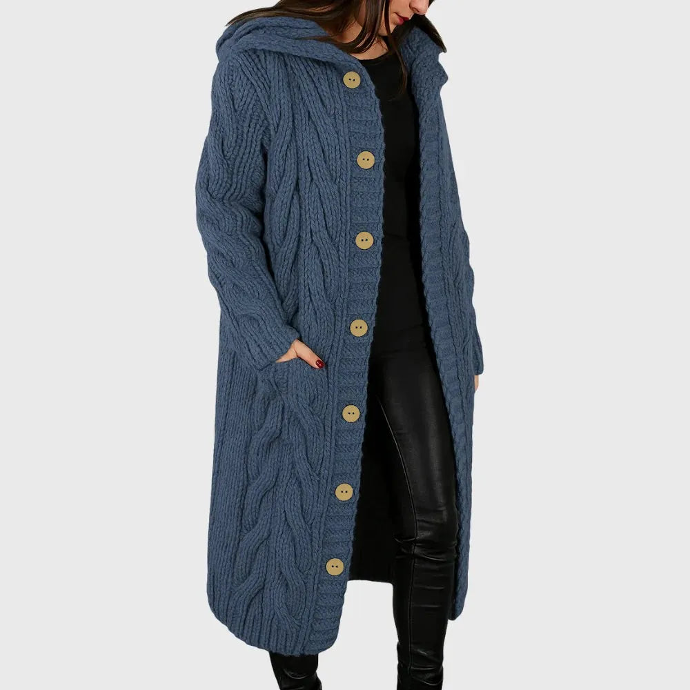 Elegant cozy Cadence™ coat by Les Odettes with soft fabric, stylish design, and tailored fit, perfect for cold weather.